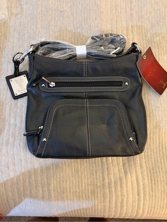 Tignanello Handbags - Tignanello Black Leather Shoulder Bag Tassel Accent Gold Hardware Crossbody nwt